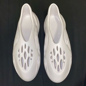 Yeezy Foam Runner